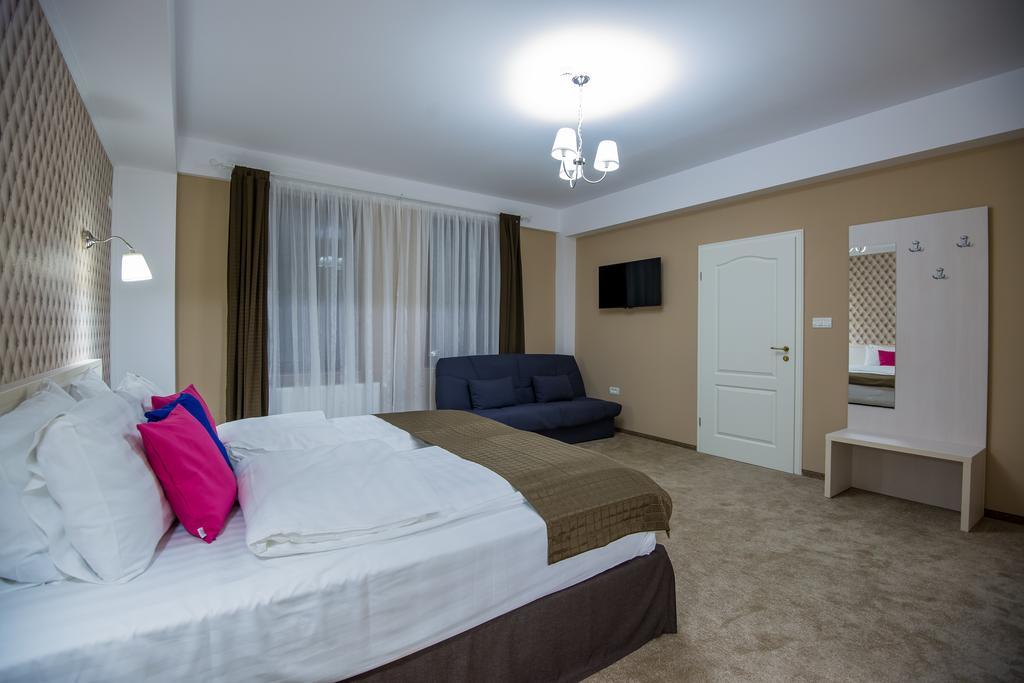 Hotel French Boutique Braszów Zewnętrze zdjęcie