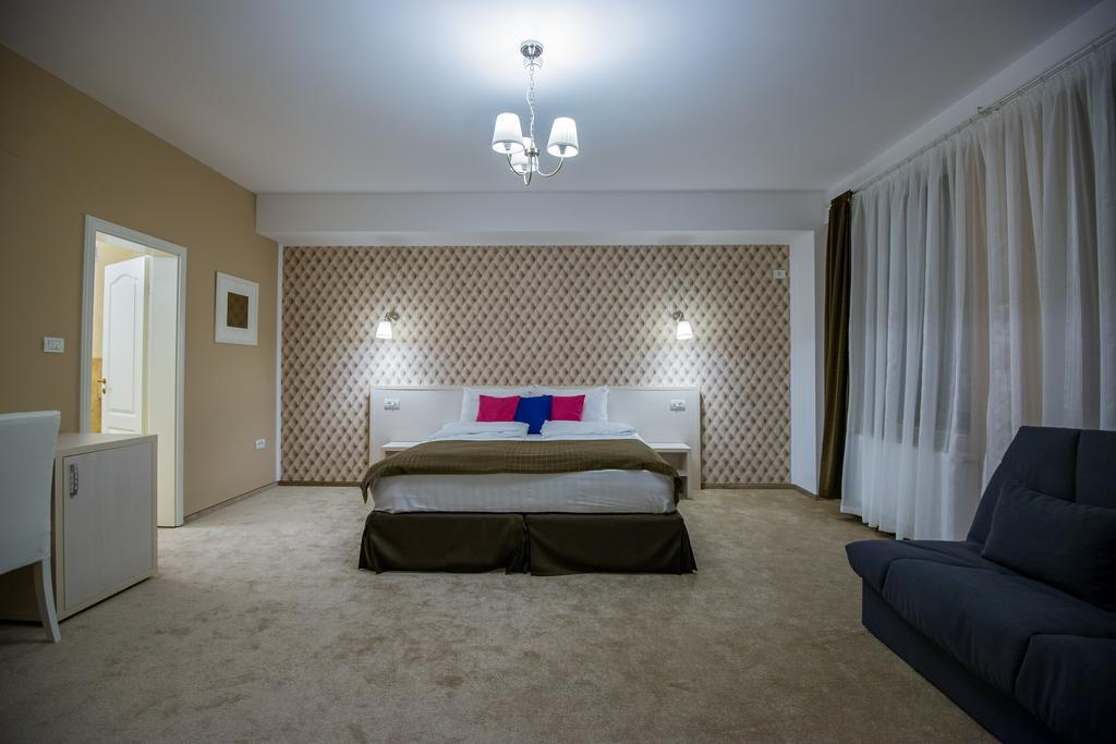 Hotel French Boutique Braszów Zewnętrze zdjęcie