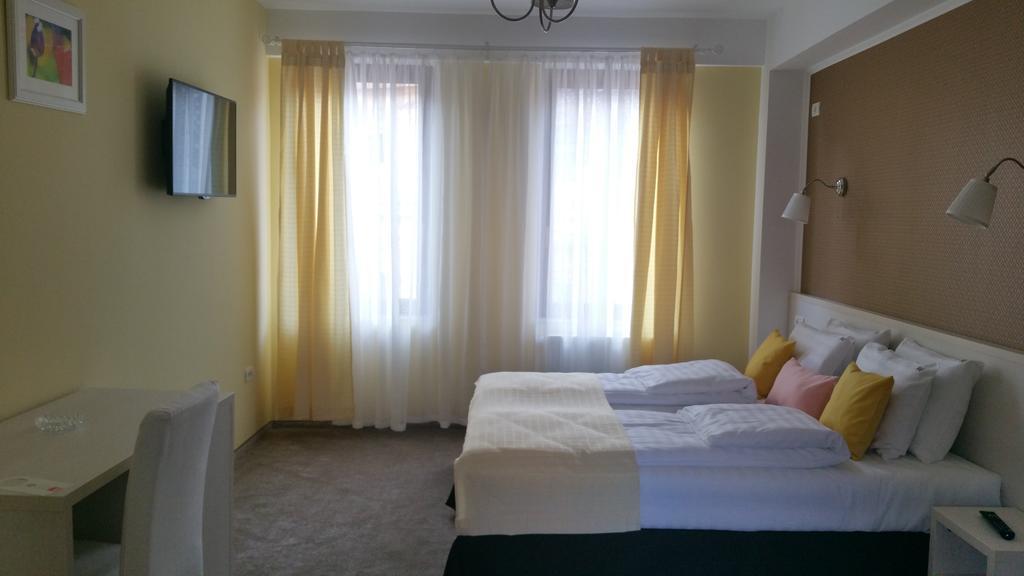 Hotel French Boutique Braszów Zewnętrze zdjęcie