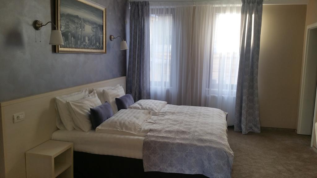 Hotel French Boutique Braszów Zewnętrze zdjęcie