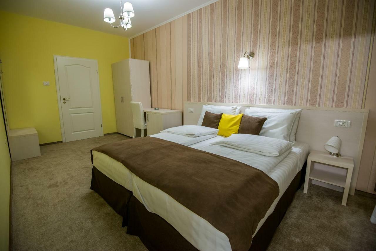 Hotel French Boutique Braszów Zewnętrze zdjęcie